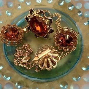 Vintage Sarah Coventry Jewelry Set with Amber Earrings Necklace & Ring